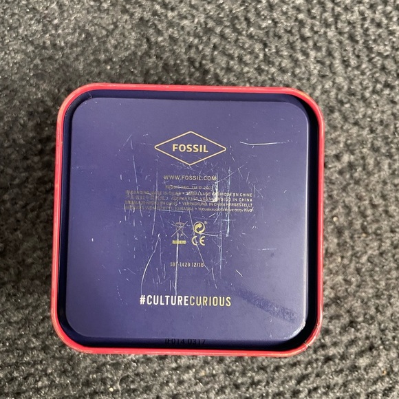 FOSSIL Metal Tin Let's Fly Away Travel Watch Trinket - Picture 3 of 4